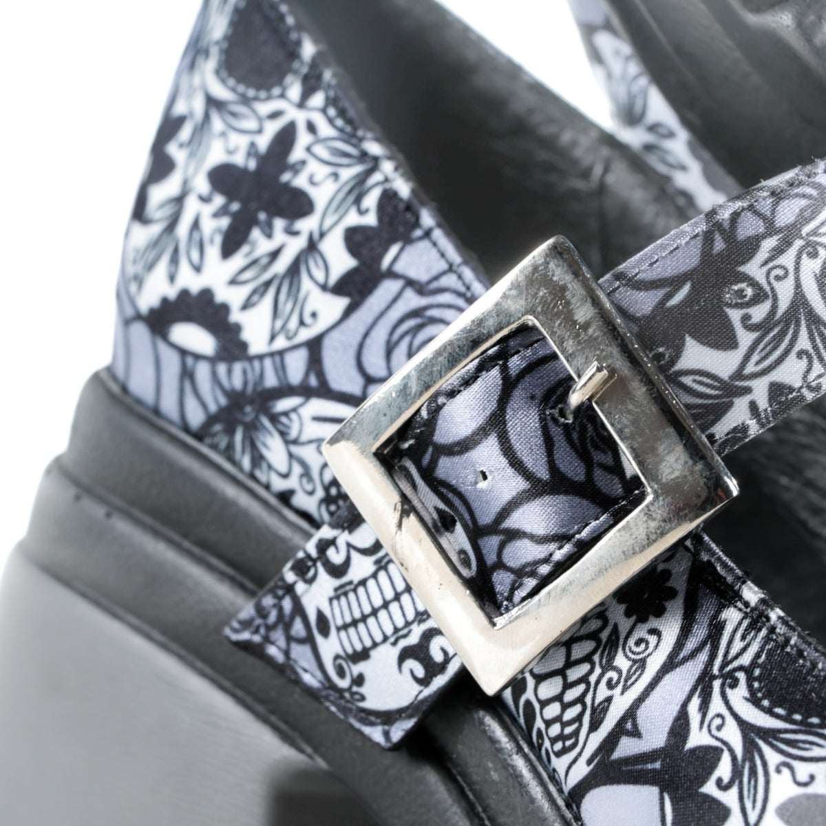 Itzá Calaveras Blancas