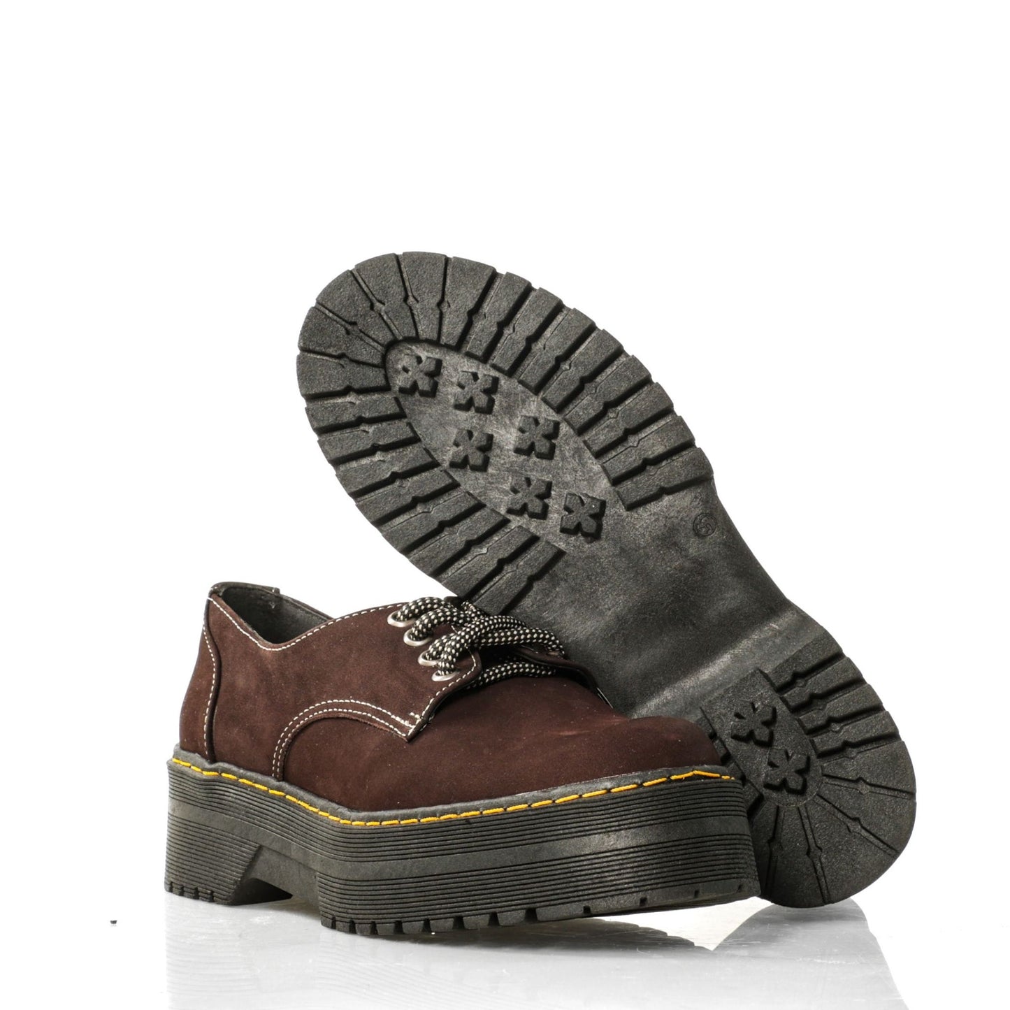 Bostoneano Impala Nobuk Cafe