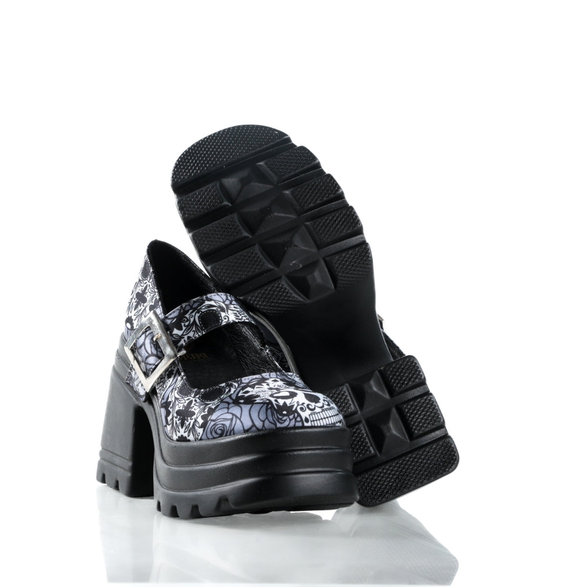 Itzá Calaveras Blancas