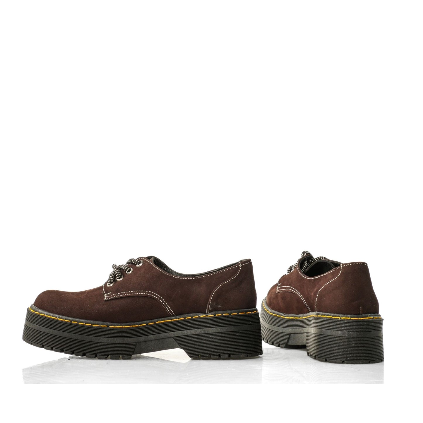 Bostoneano Impala Nobuk Cafe