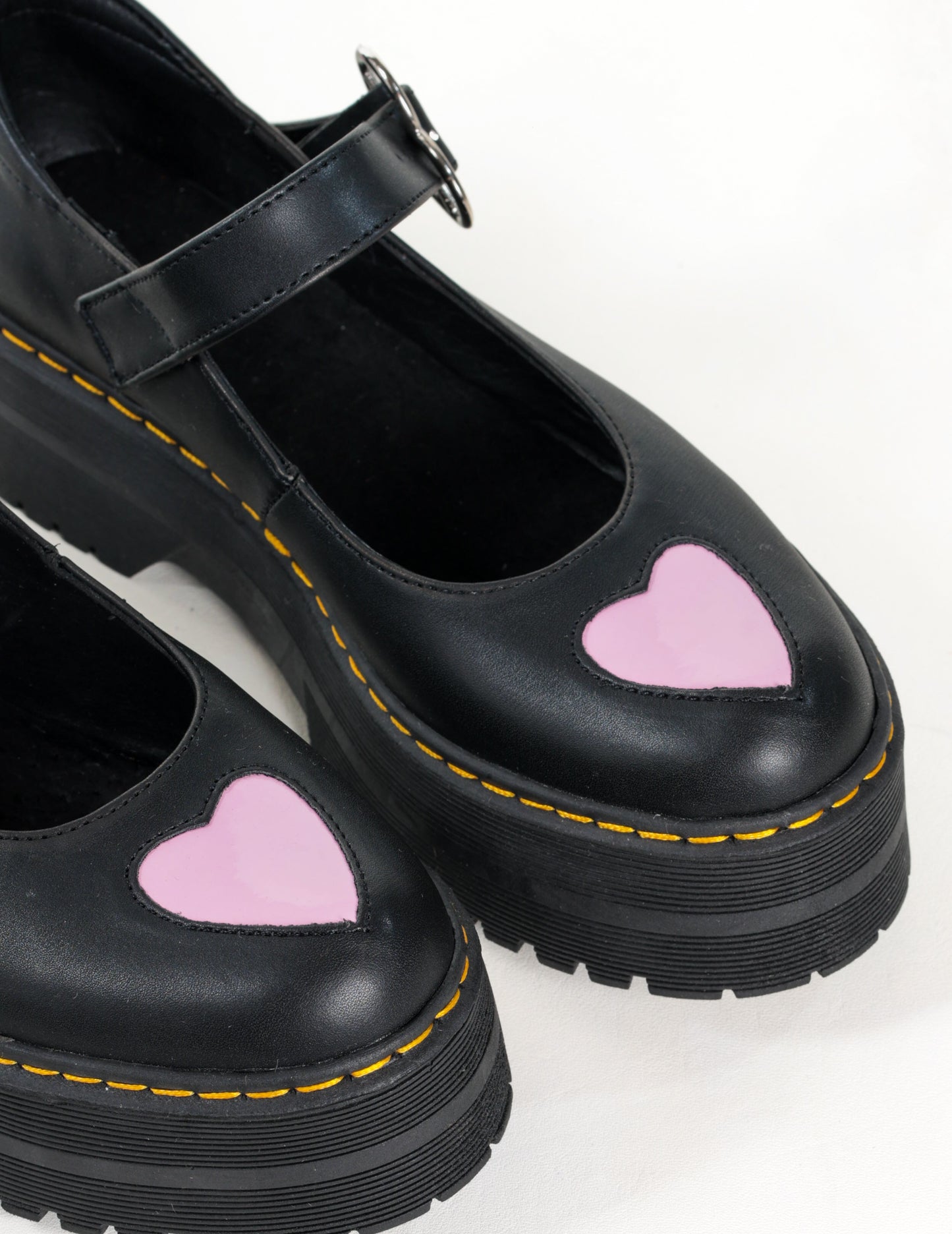 Escolar Corazón Impala Negro Mate