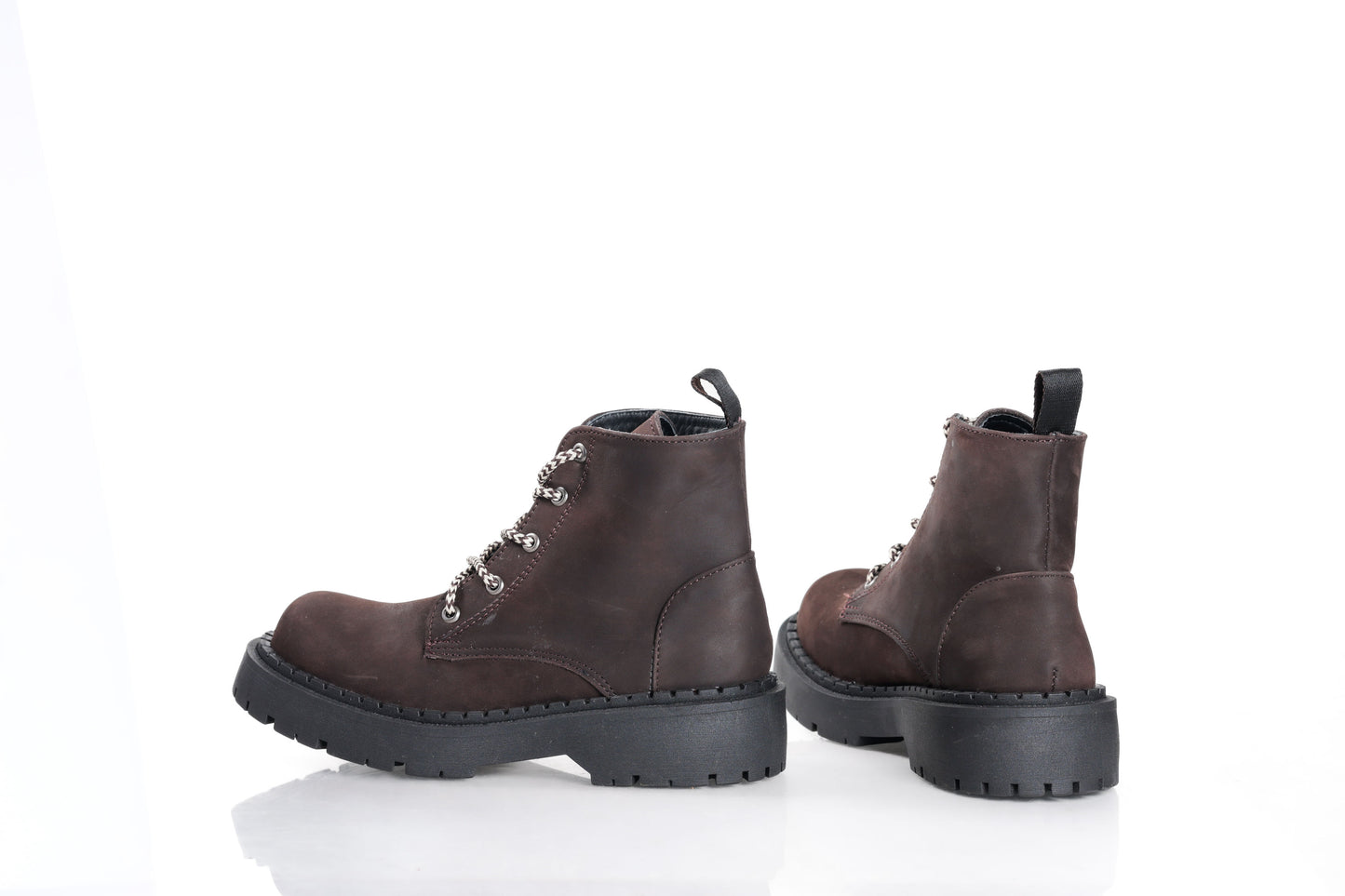 Bota Boluda de la punta cafe Gamuza 100% piel