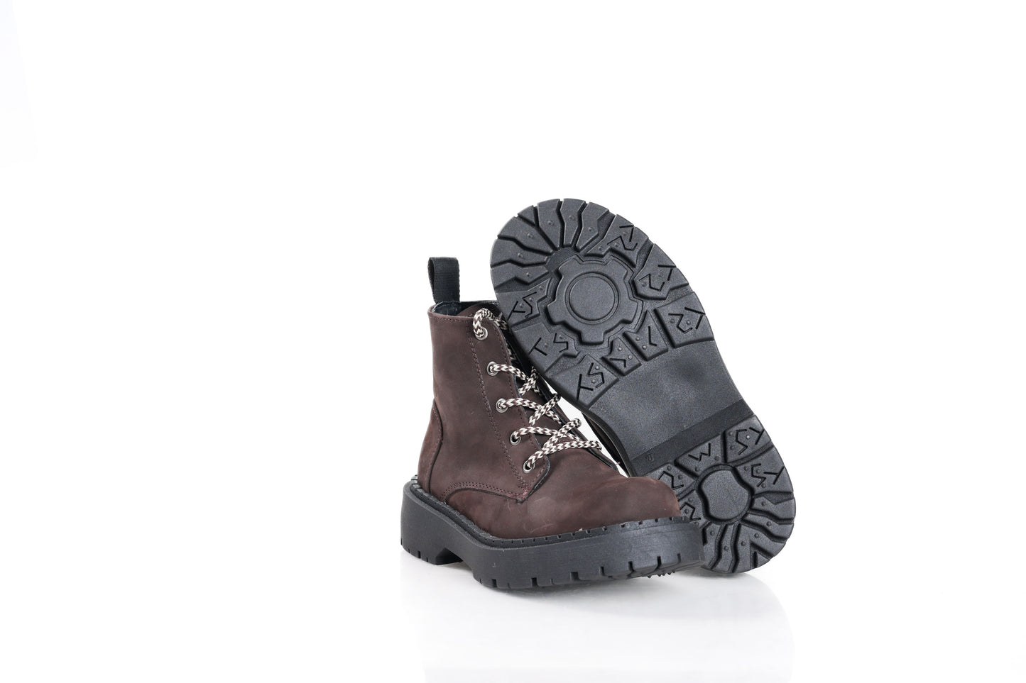 Bota Boluda de la punta cafe Gamuza 100% piel