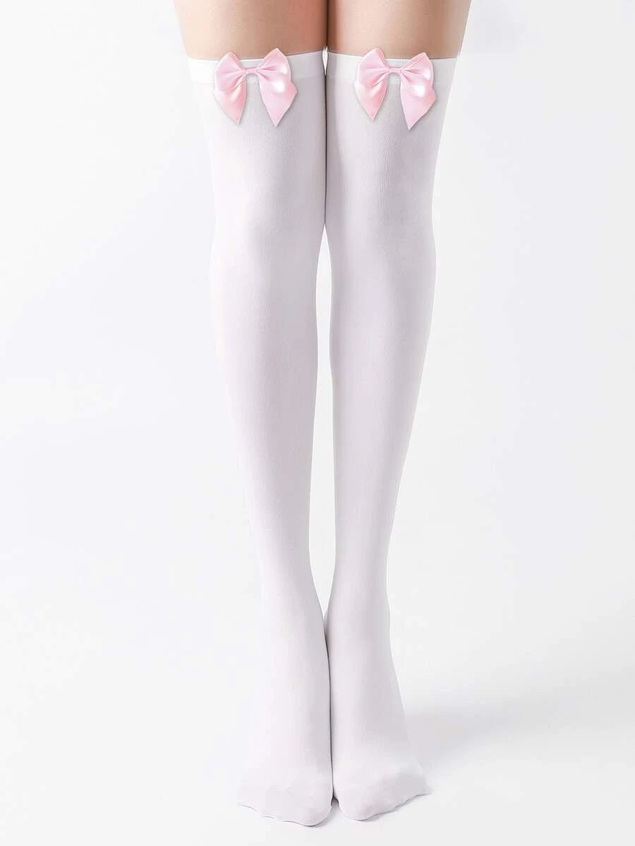 Calcetines sobre rodilla con diseño de lazo